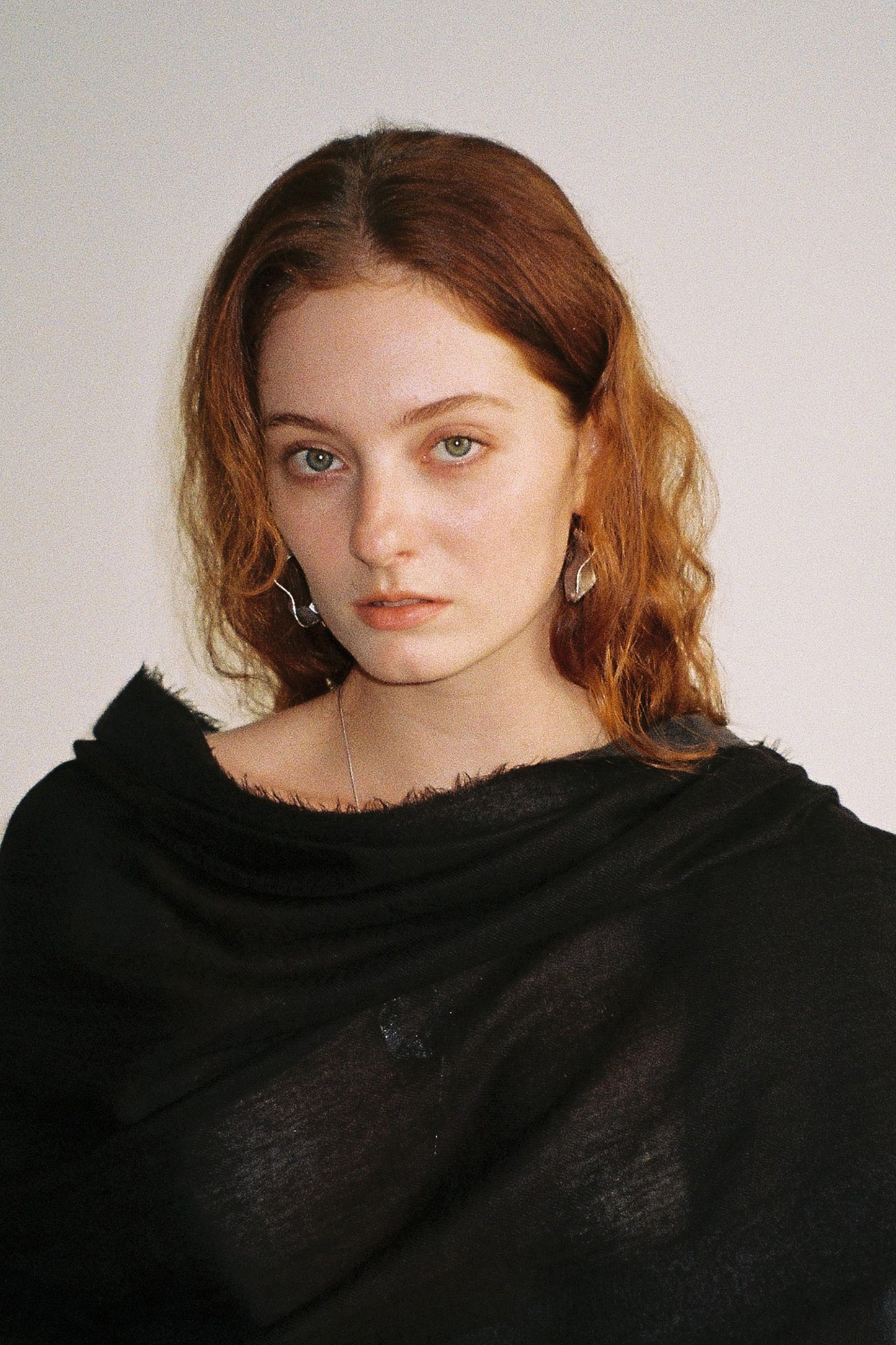 THE FLOWER STUD EARRINGS