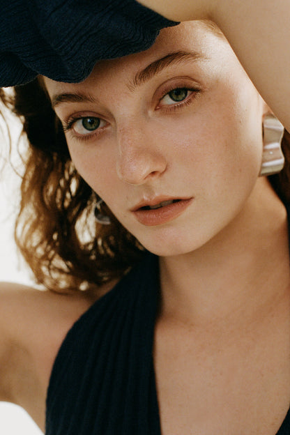 THE BRUSHED DIAMOND STUD EARRINGS