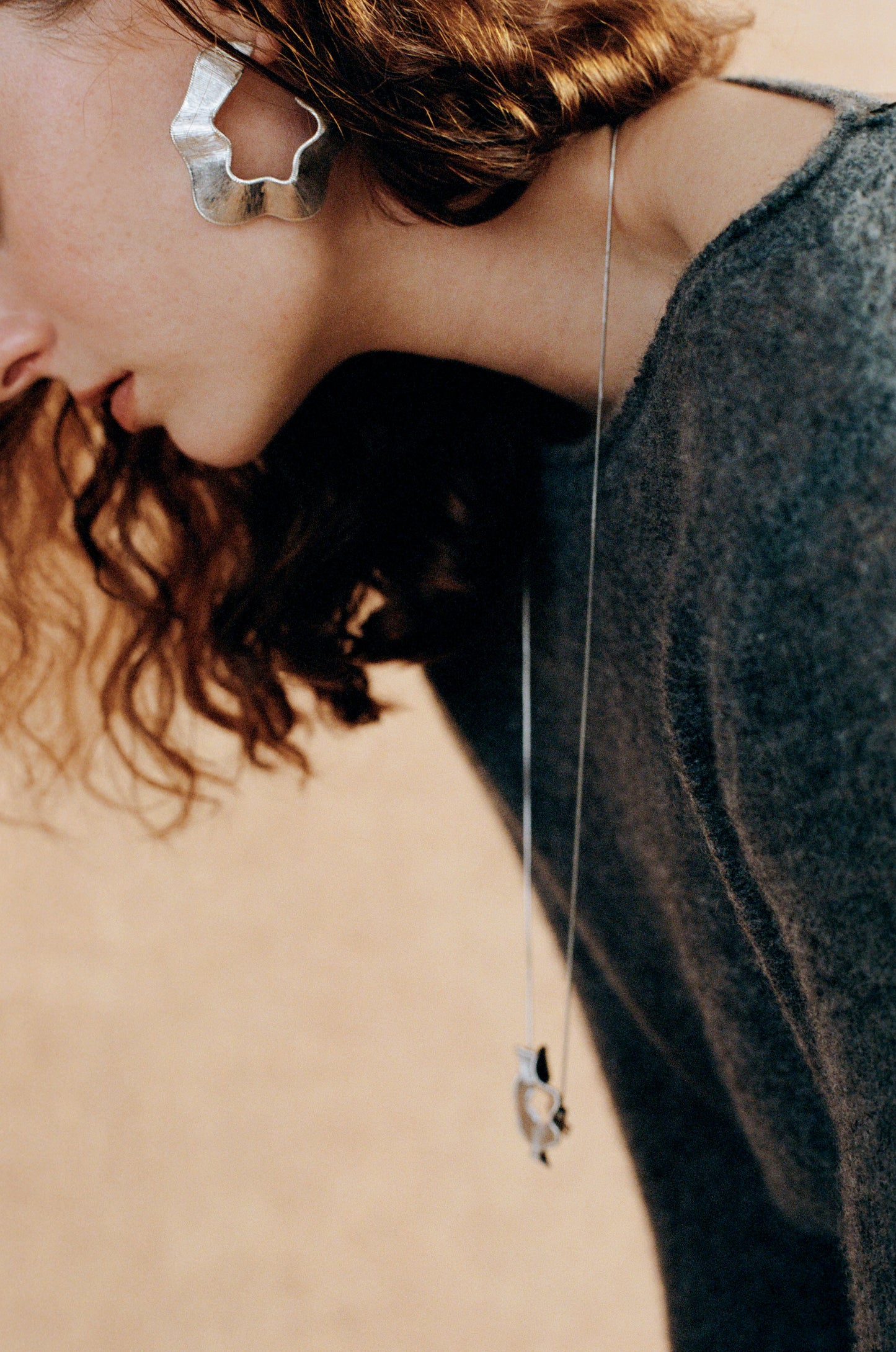 THE FLOWER STUD EARRINGS