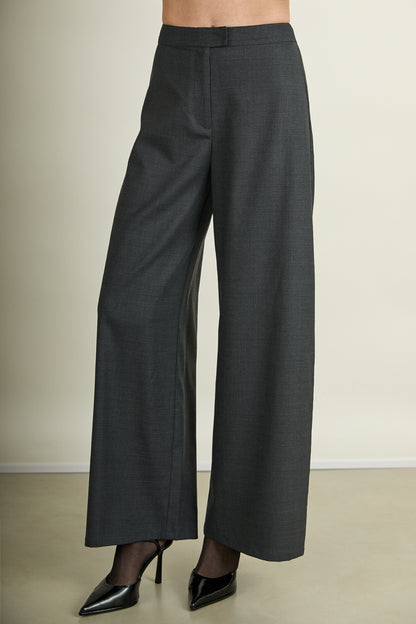 the Vissia Trouser