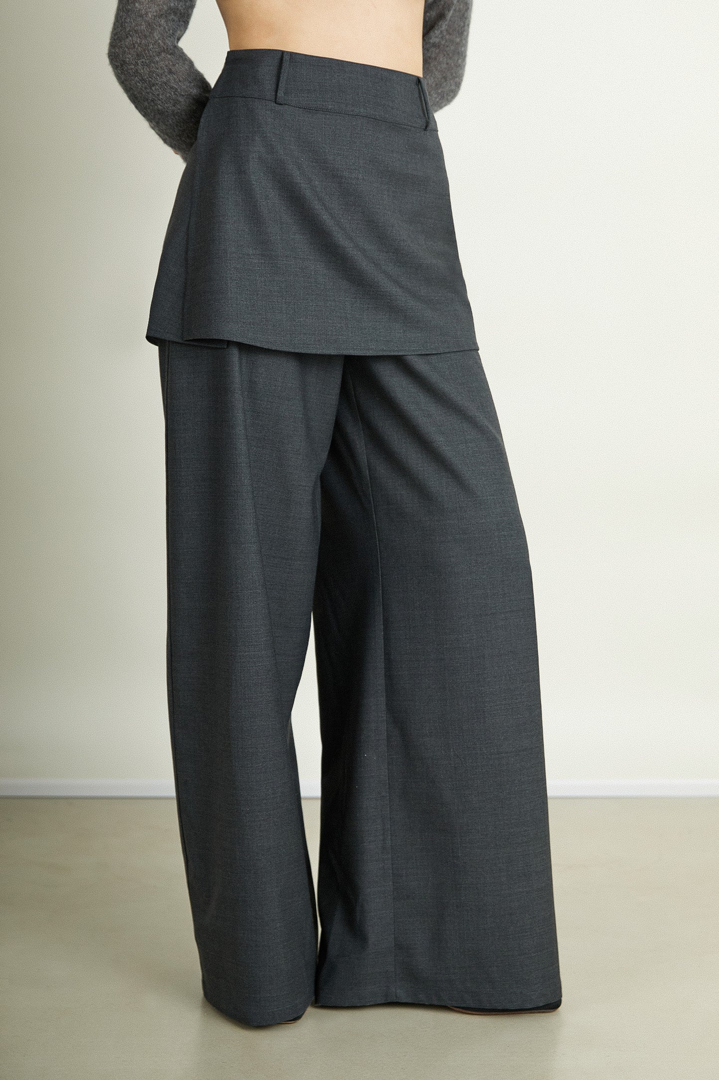 the Vissia Trouser