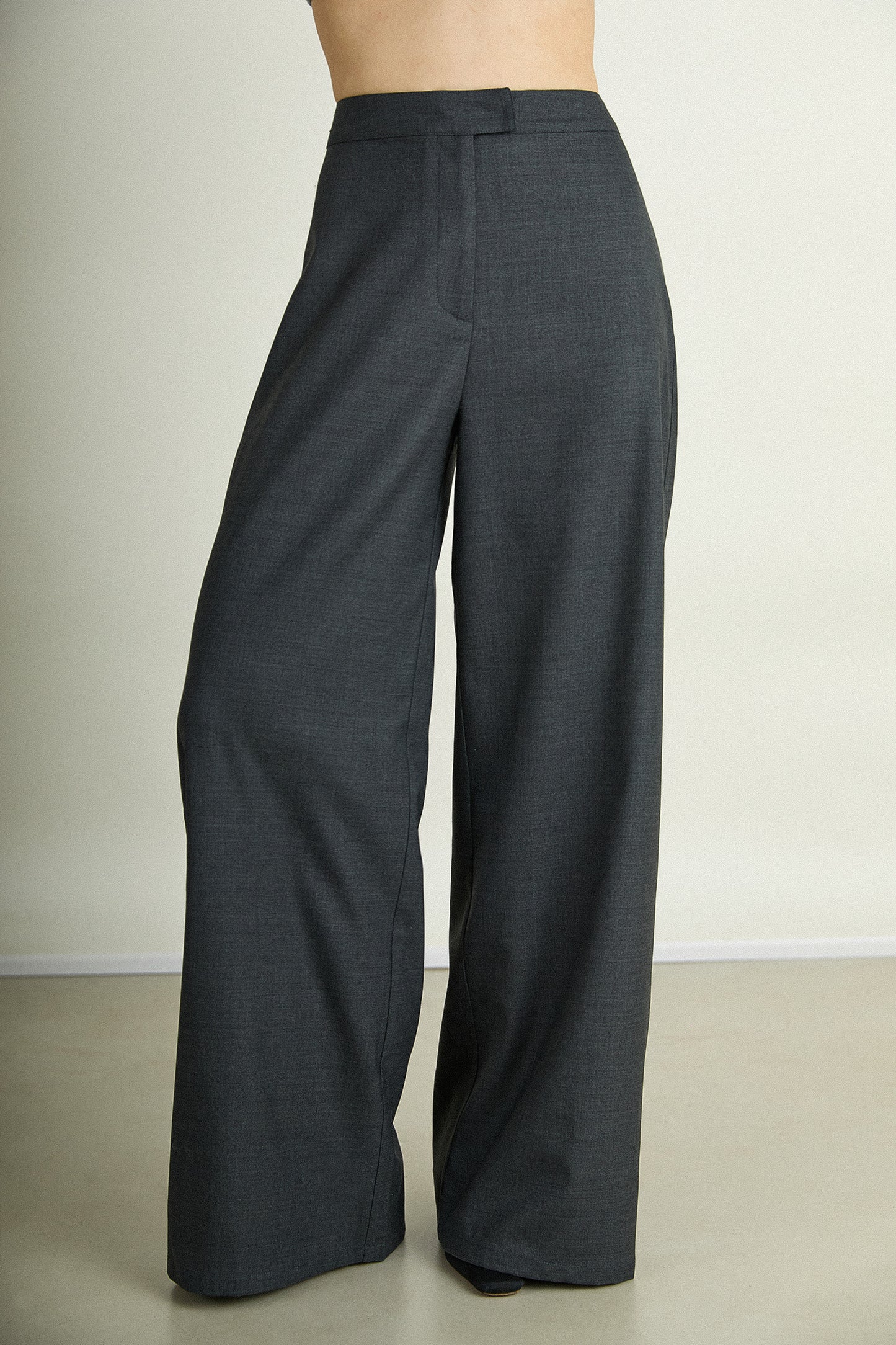 the Vissia Trouser