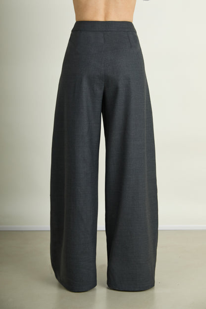 the Vissia Trouser