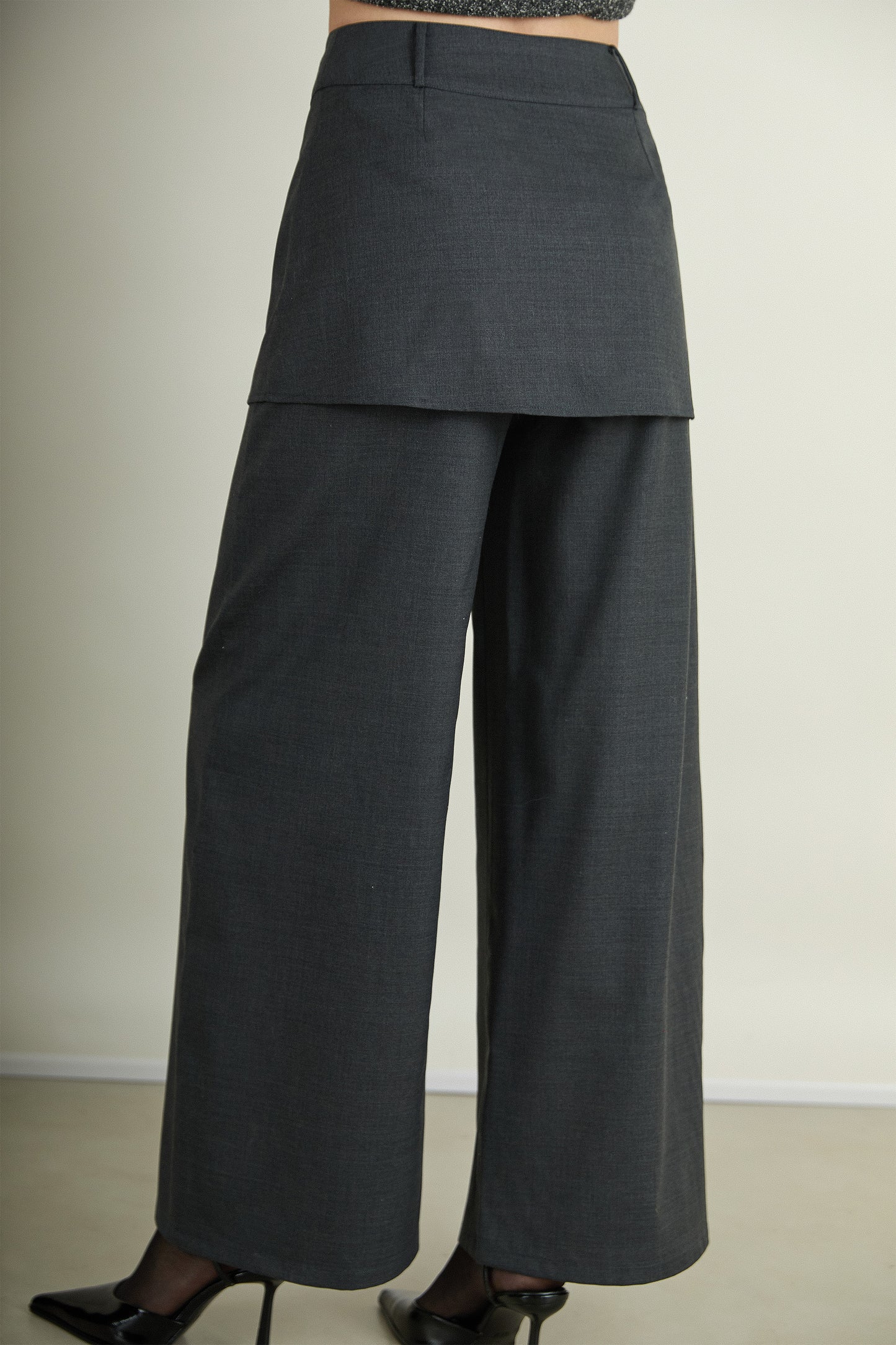 the Vissia Trouser