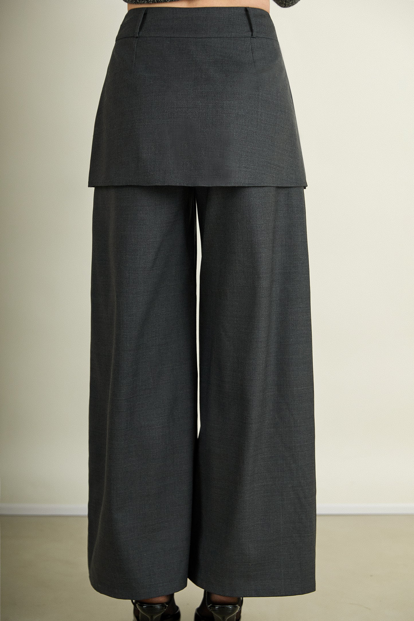 the Vissia Trouser