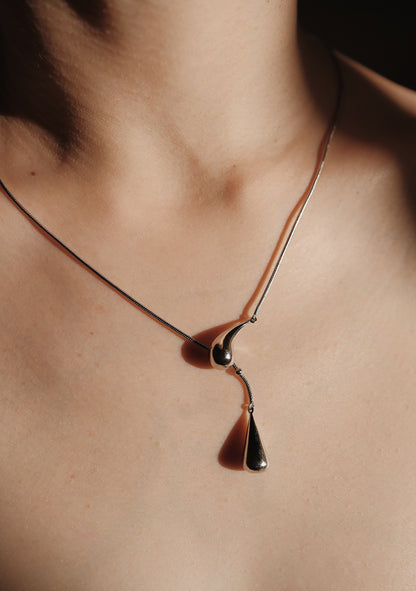 The Raindrop Necklace