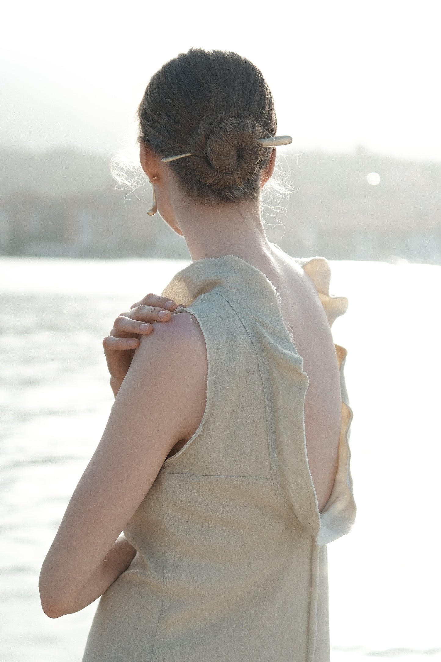 Rayssa Deep U-shaped Backless Sleeveless Dress