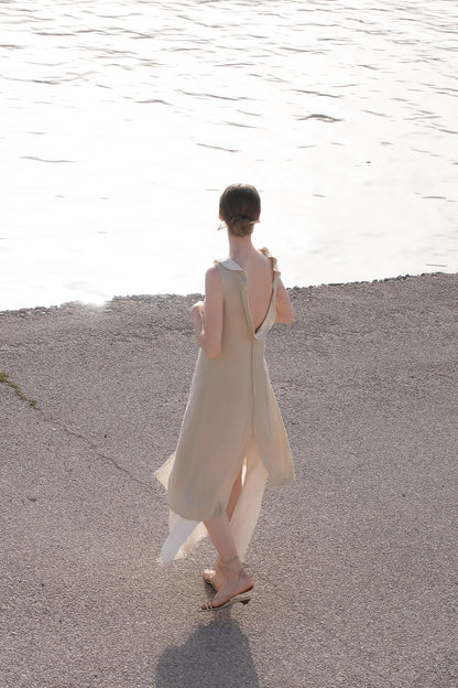 Rayssa Deep U-shaped Backless Sleeveless Dress