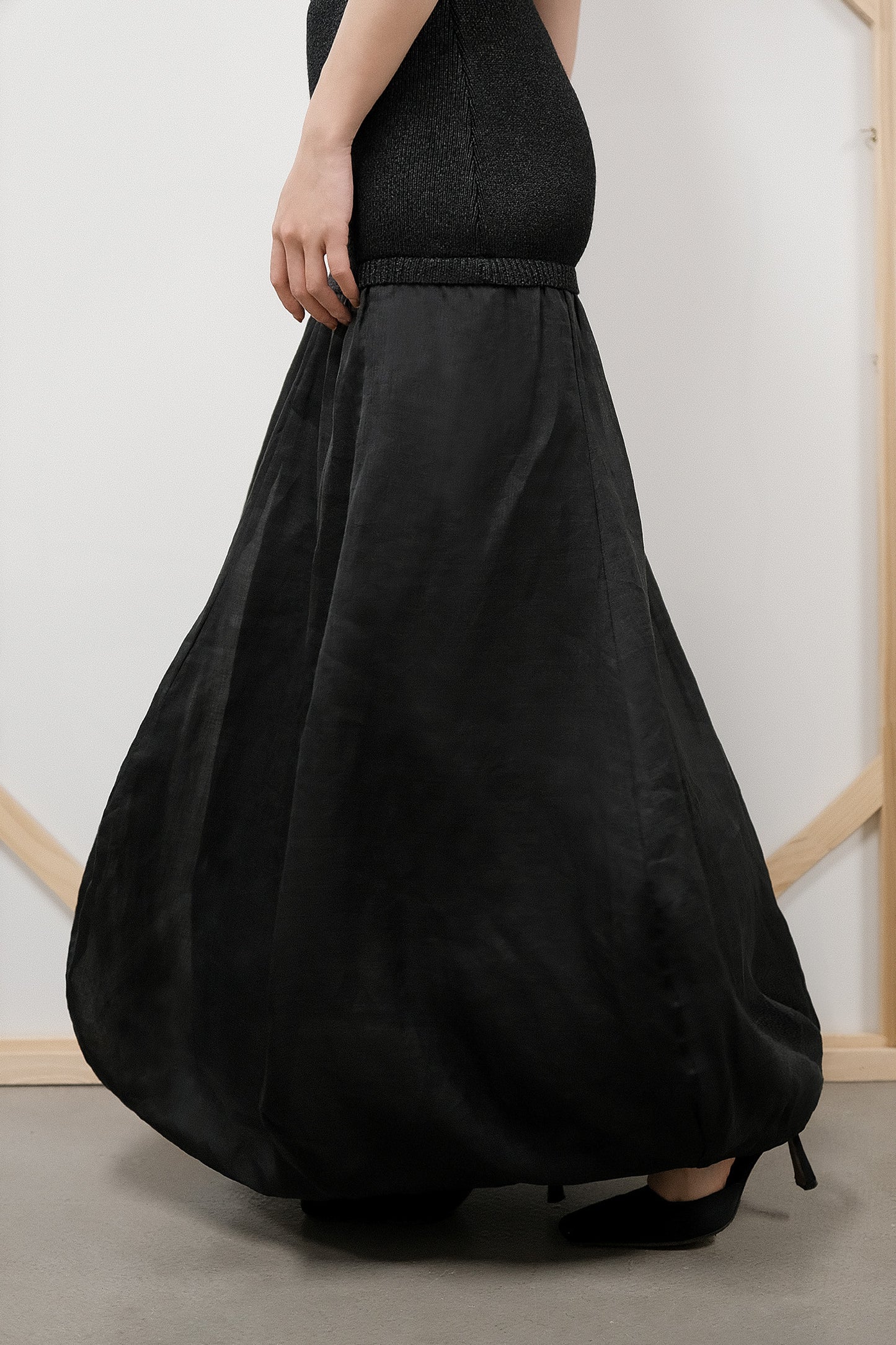 Eloá Black Bustier Low-Waist Dress