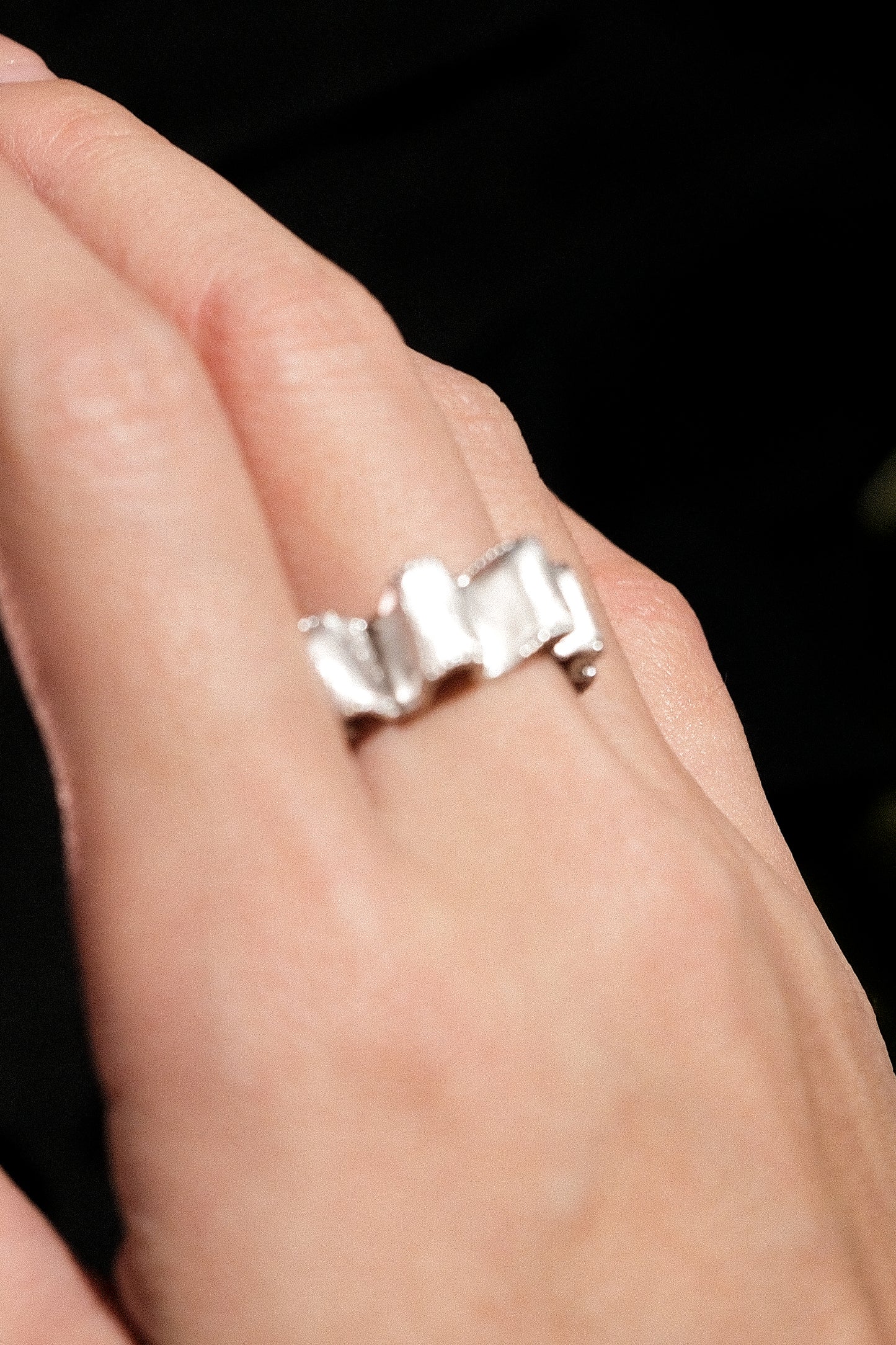 THE BRUSHED BUD RING