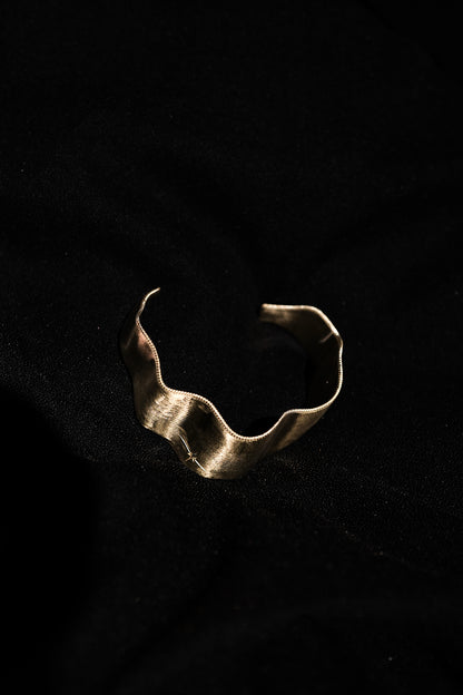 THE BRUSHED DIAMOND BRACELET