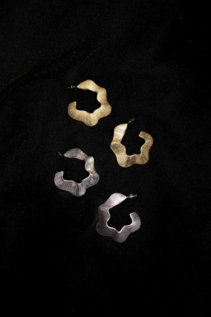 THE FLOWER STUD EARRINGS