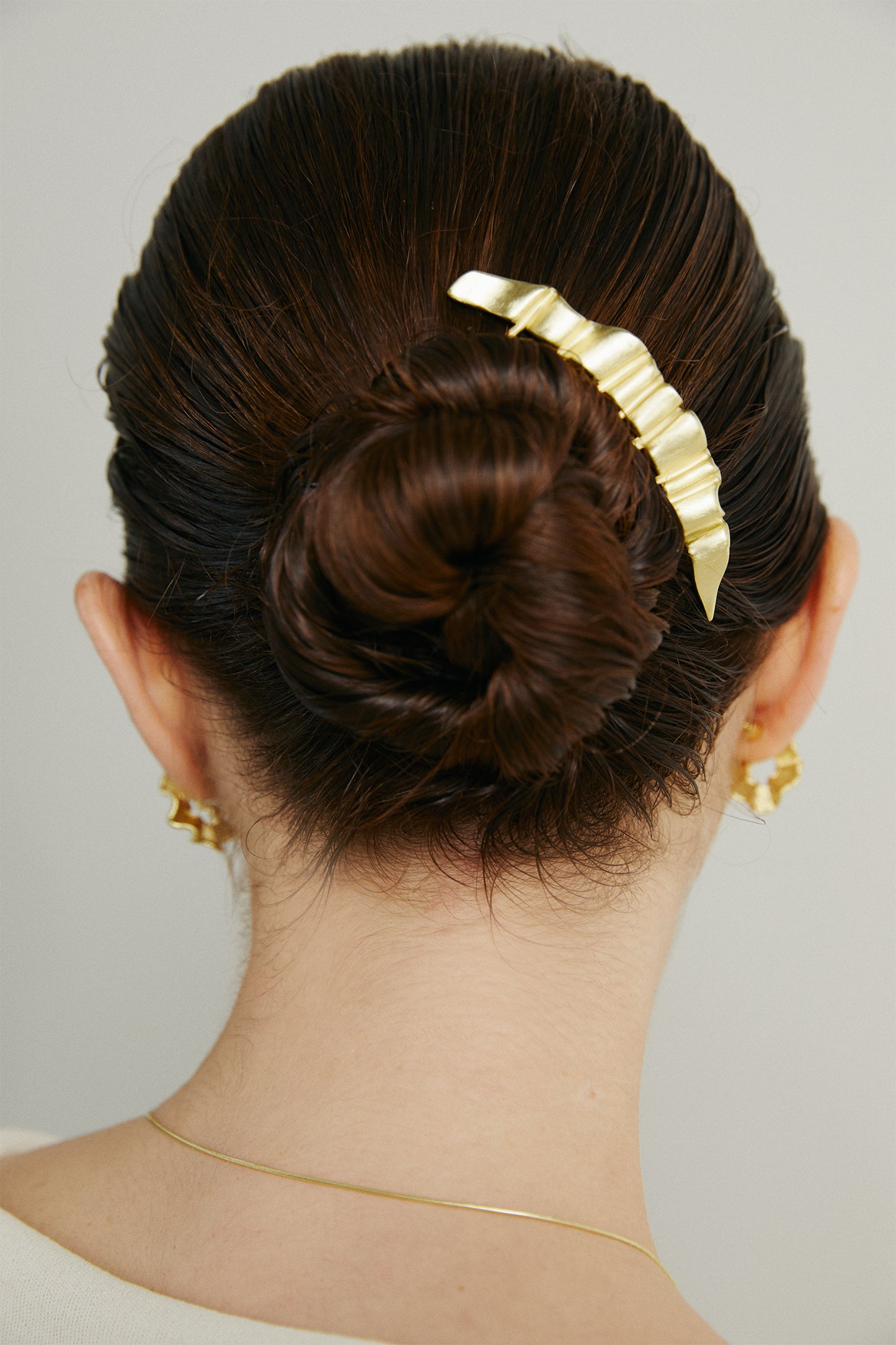 THE MULTI-TOOTH HAIRPIN