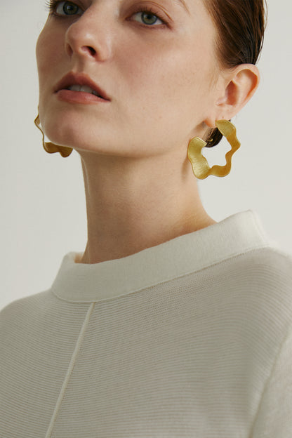 THE FLOWER STUD EARRINGS