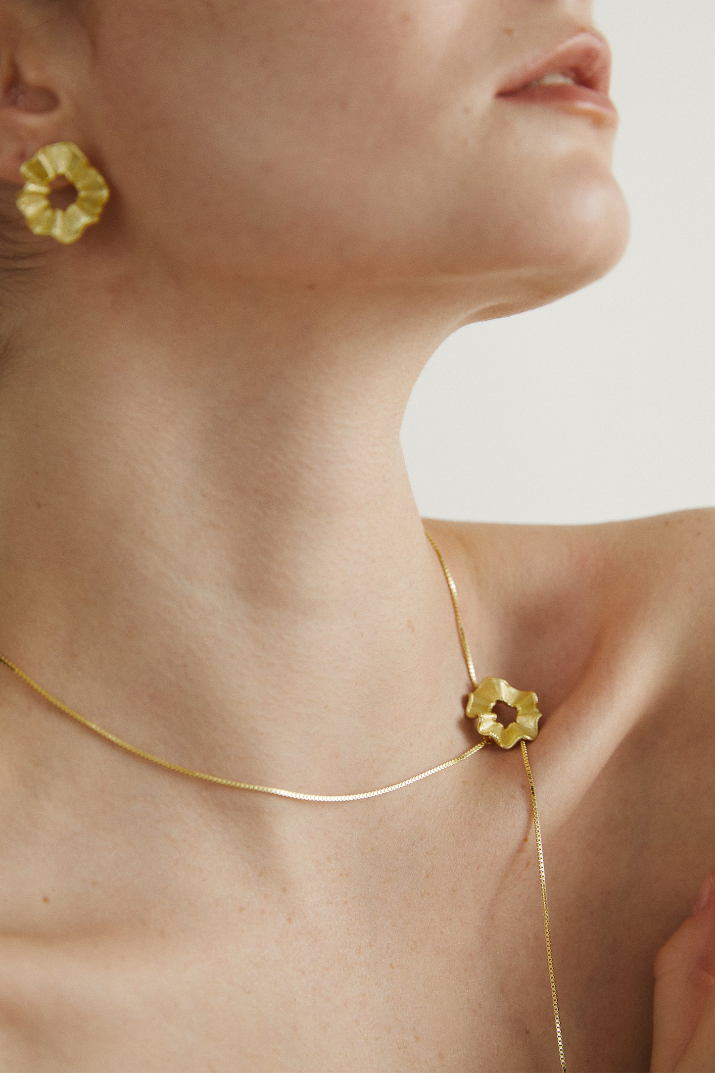 THE FLORET STUD EARRING