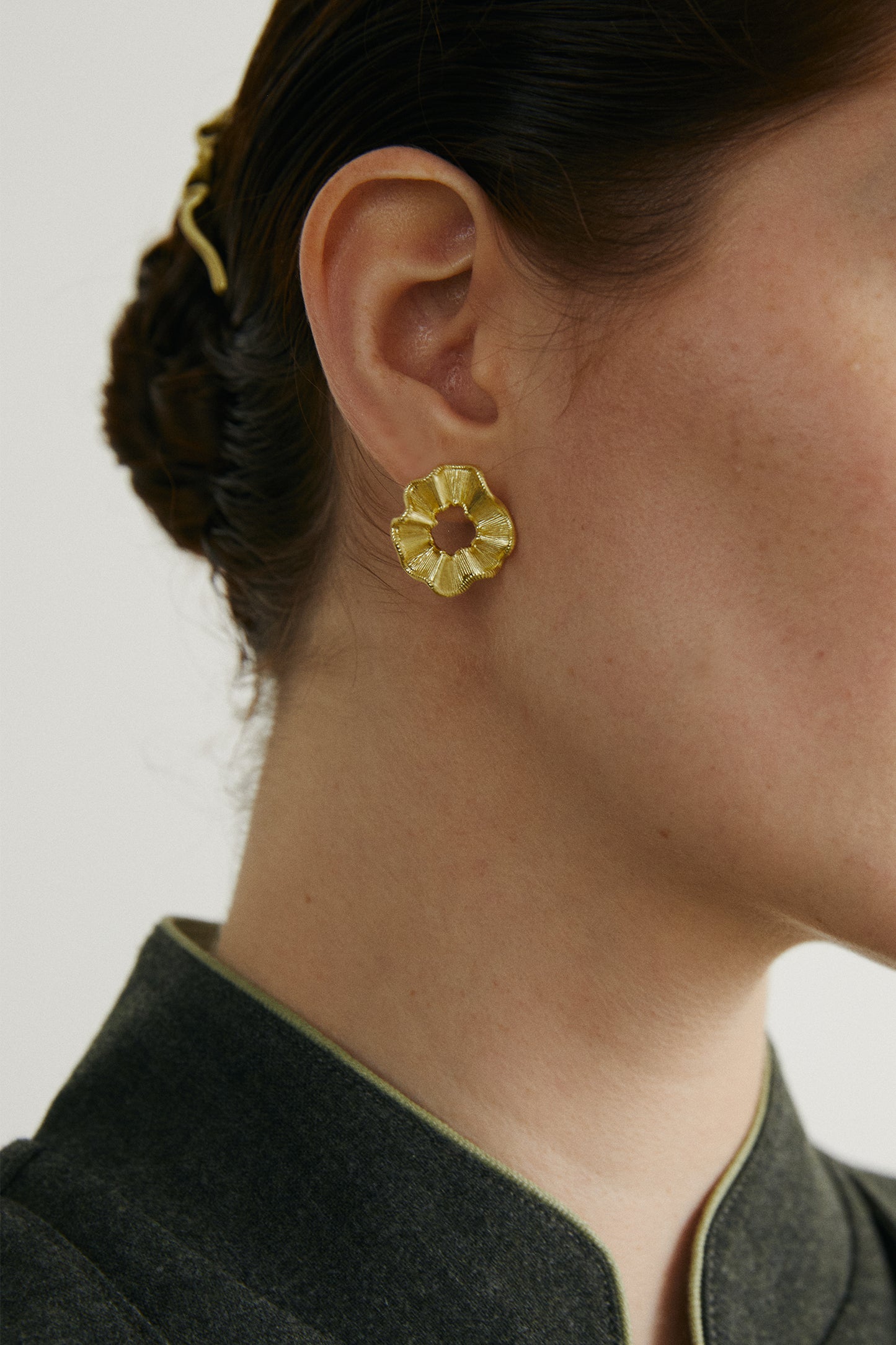 THE FLORET STUD EARRING