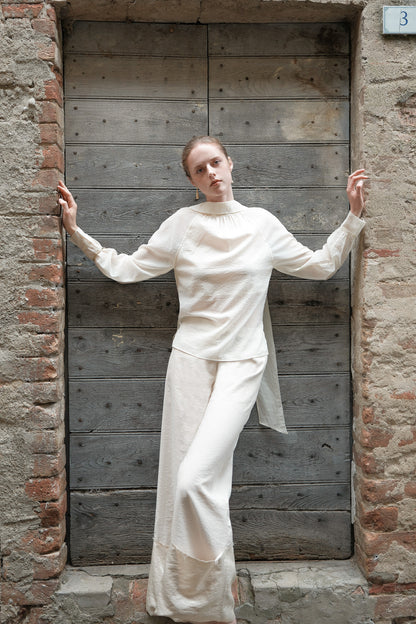 Maísa Beige Blouse with Trailing Tie
