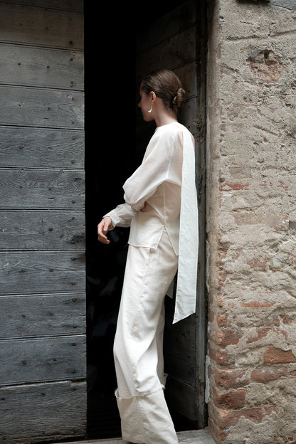 Maísa Beige Blouse with Trailing Tie