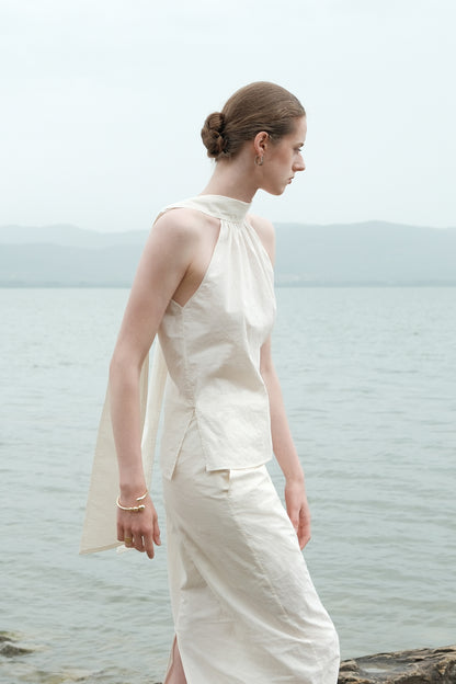 Núbia Beige Blouse with Trailing Tie