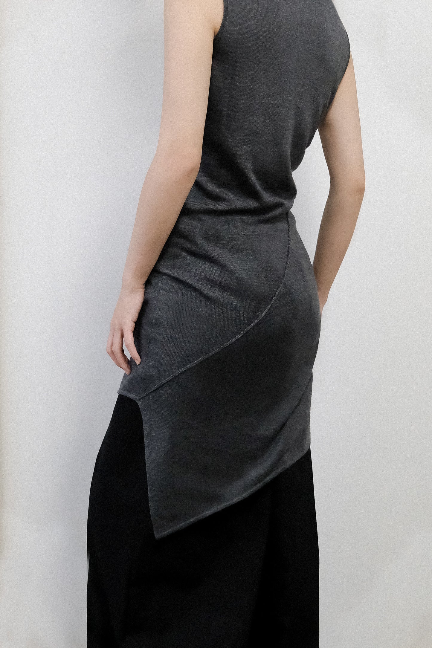 Ayla U-collar Lapel Knitted Tank Top