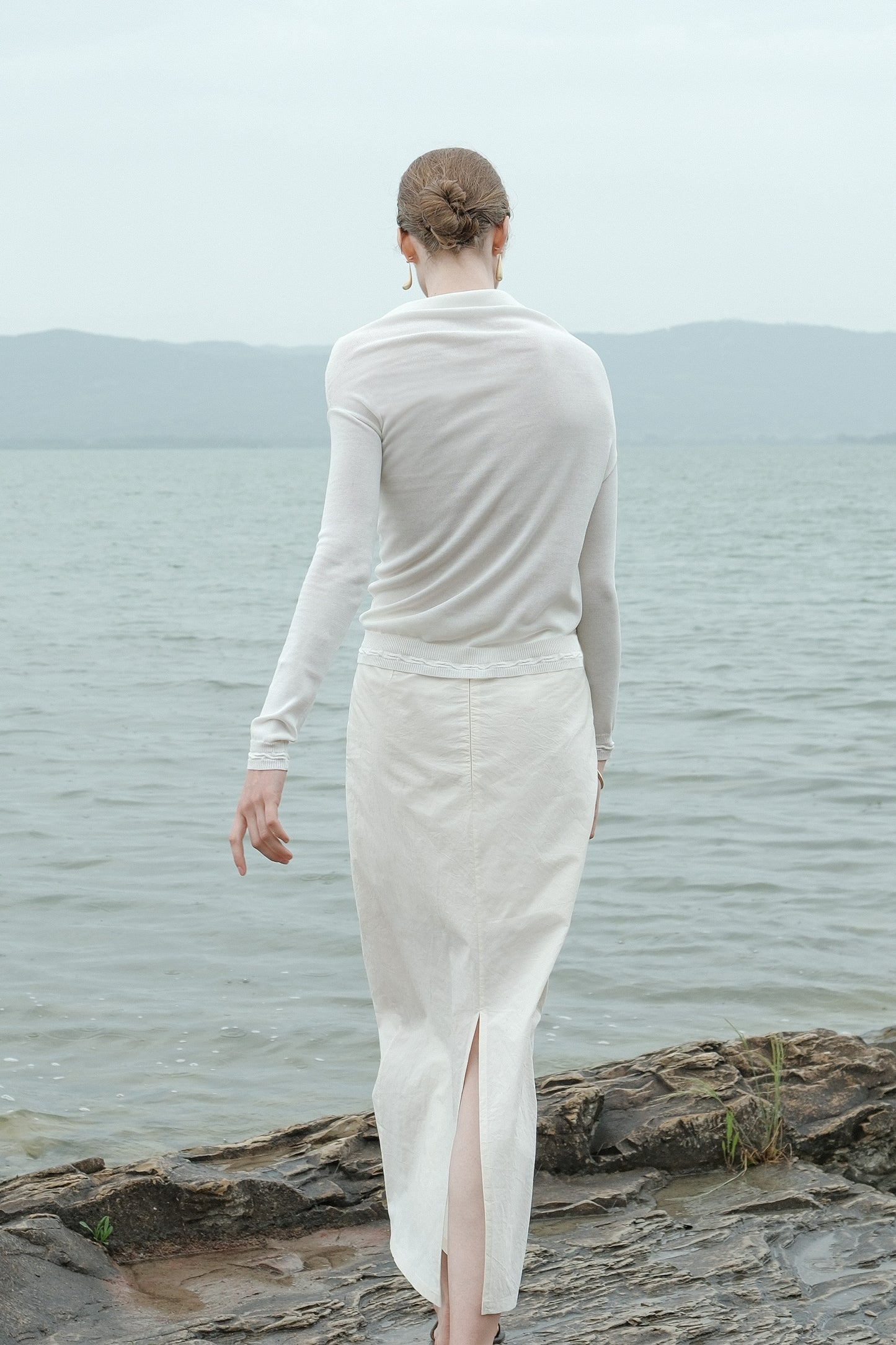 Xuxa White Asymmetrical Knit Long Sleeve Top