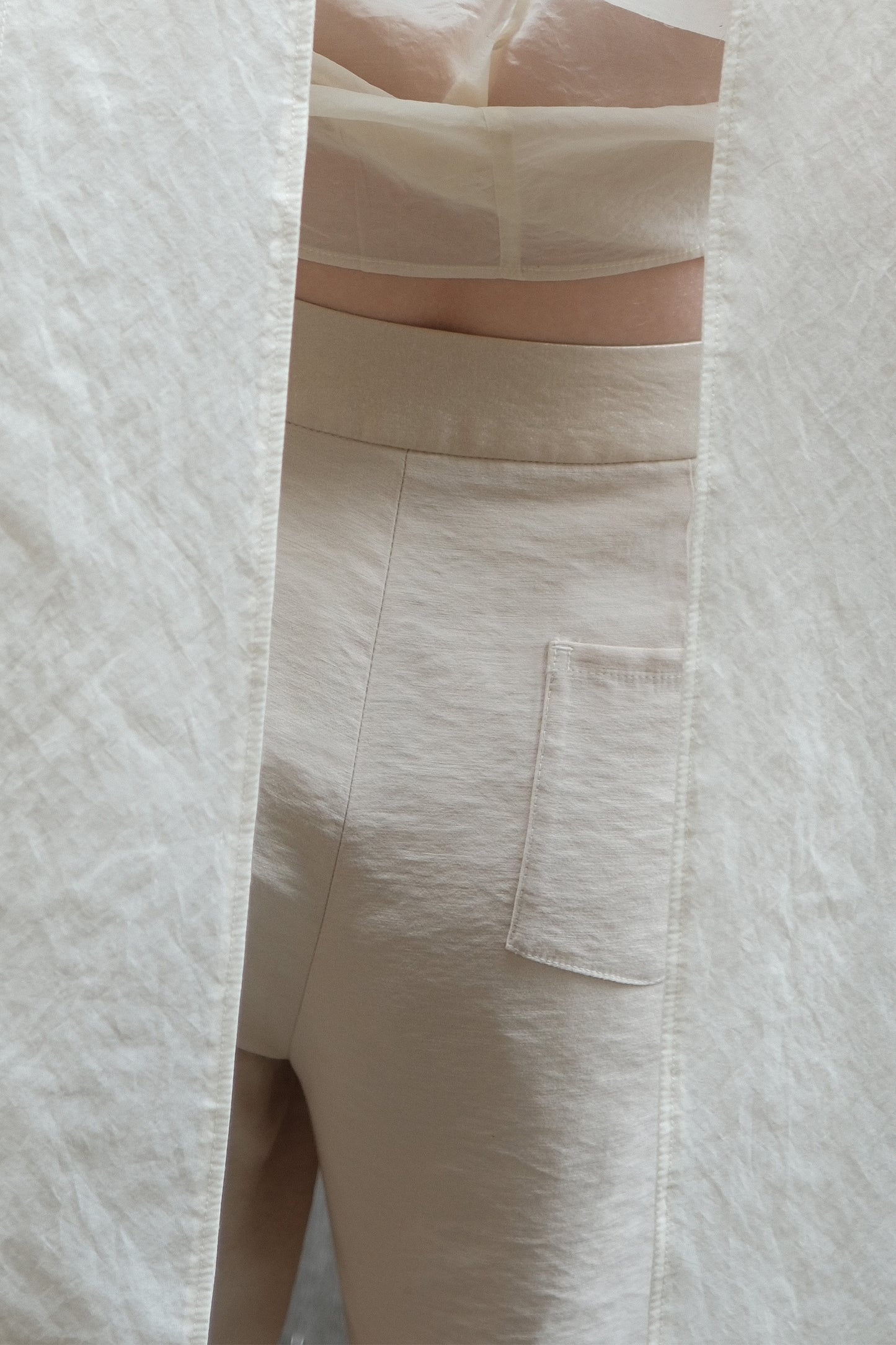 Quésia Beige Frayed Edge Trousers