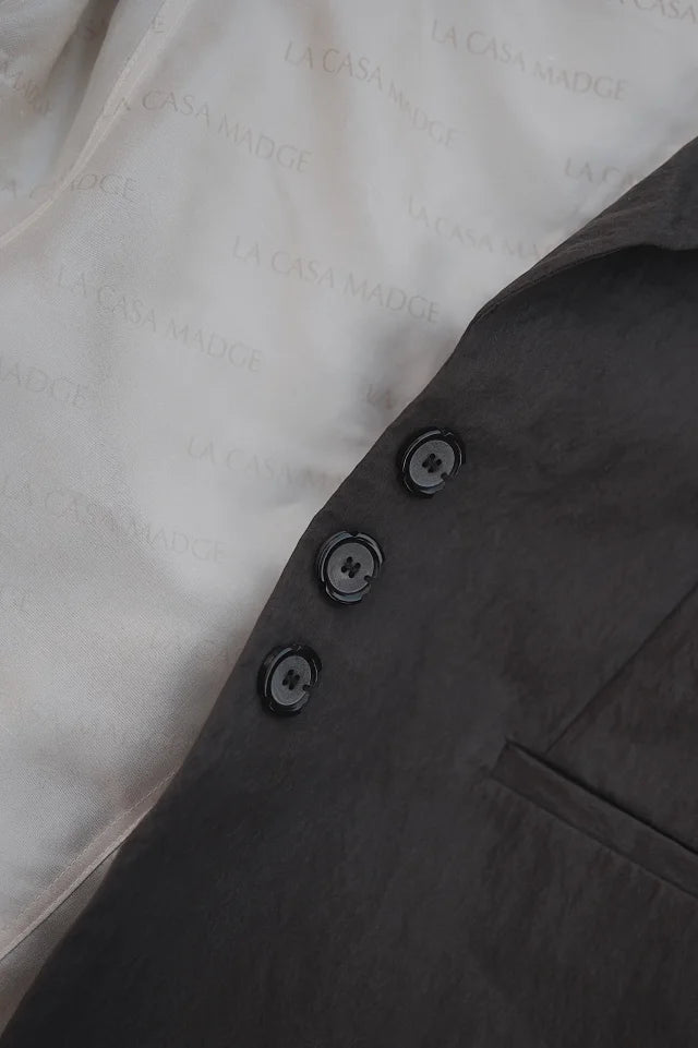 The Debora Black Blazer