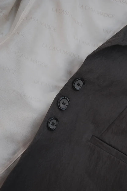 The Debora Black Blazer