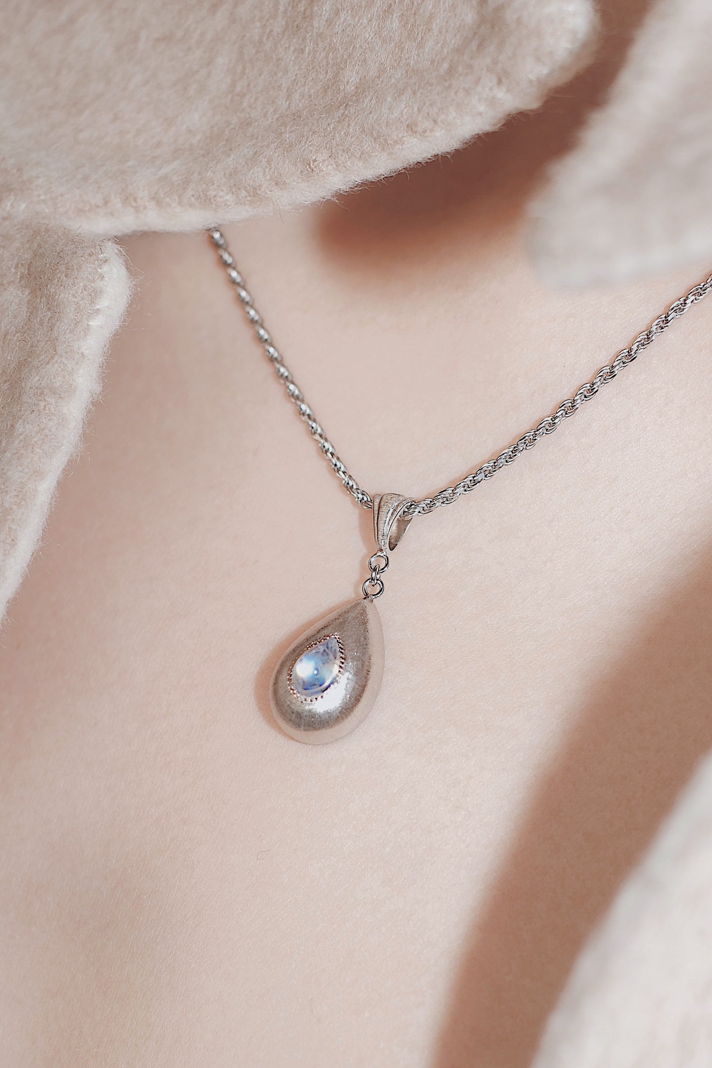 The Moon Necklace