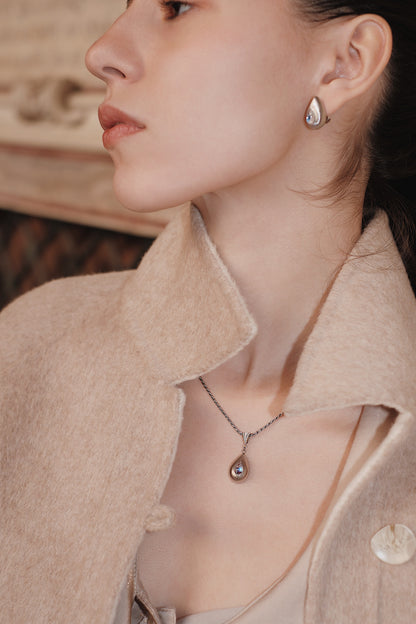 The Moon Necklace