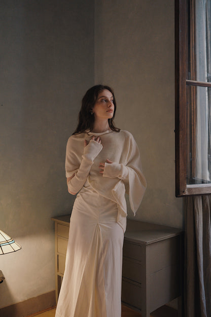 The White Cashmere Shawl