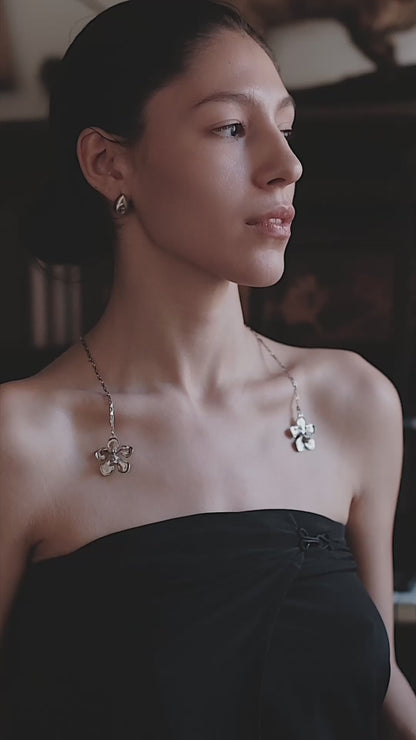 The Orchid Necklace