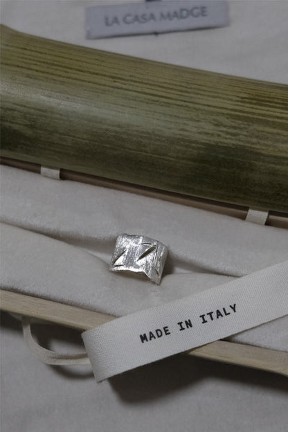 The bamboo Leaf Ring